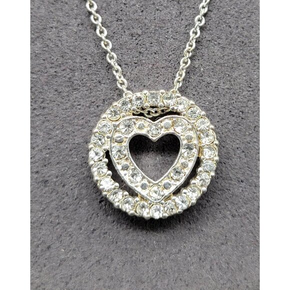 Avon NR Eternal Heart Pendant Necklace Clear Rhinestones Silver Tone Vintage 16" - Picture 4 of 9